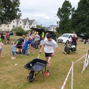 Read more about the article Whacky Wheelbarrow Race fun returns to town – sign up now