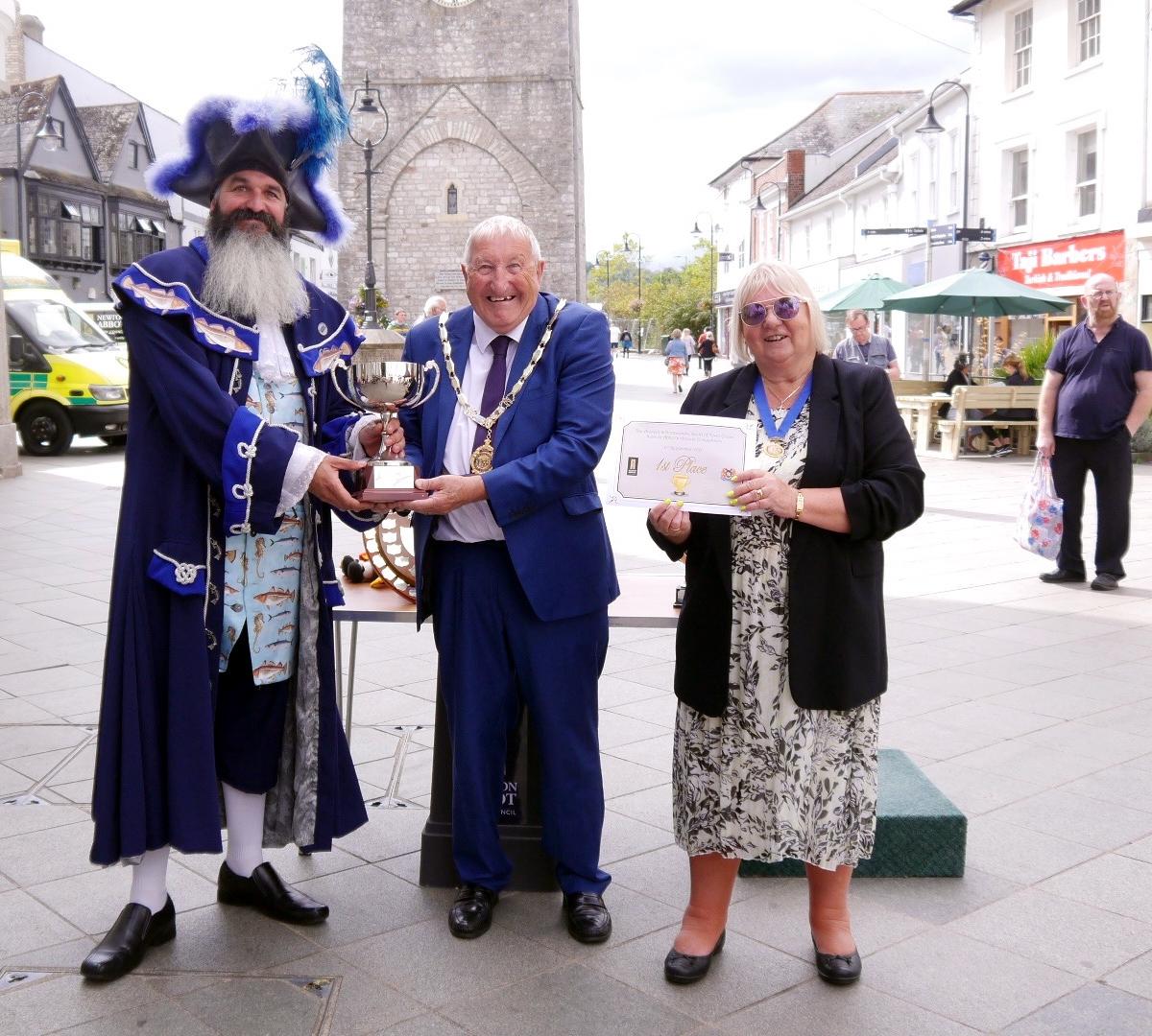 You are currently viewing Town Crier competition coming to Newton Abbot
