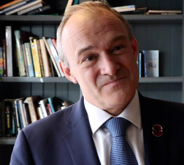 Read more about the article Lib Dems ‘can win many seats in Devon’ – Ed Davey