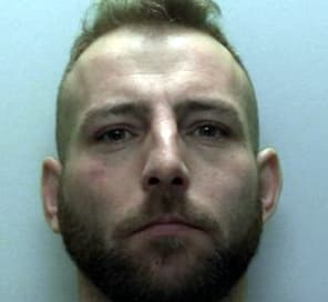 Read more about the article WANTED: Police are hunting for John Matthews from Newton Abbot