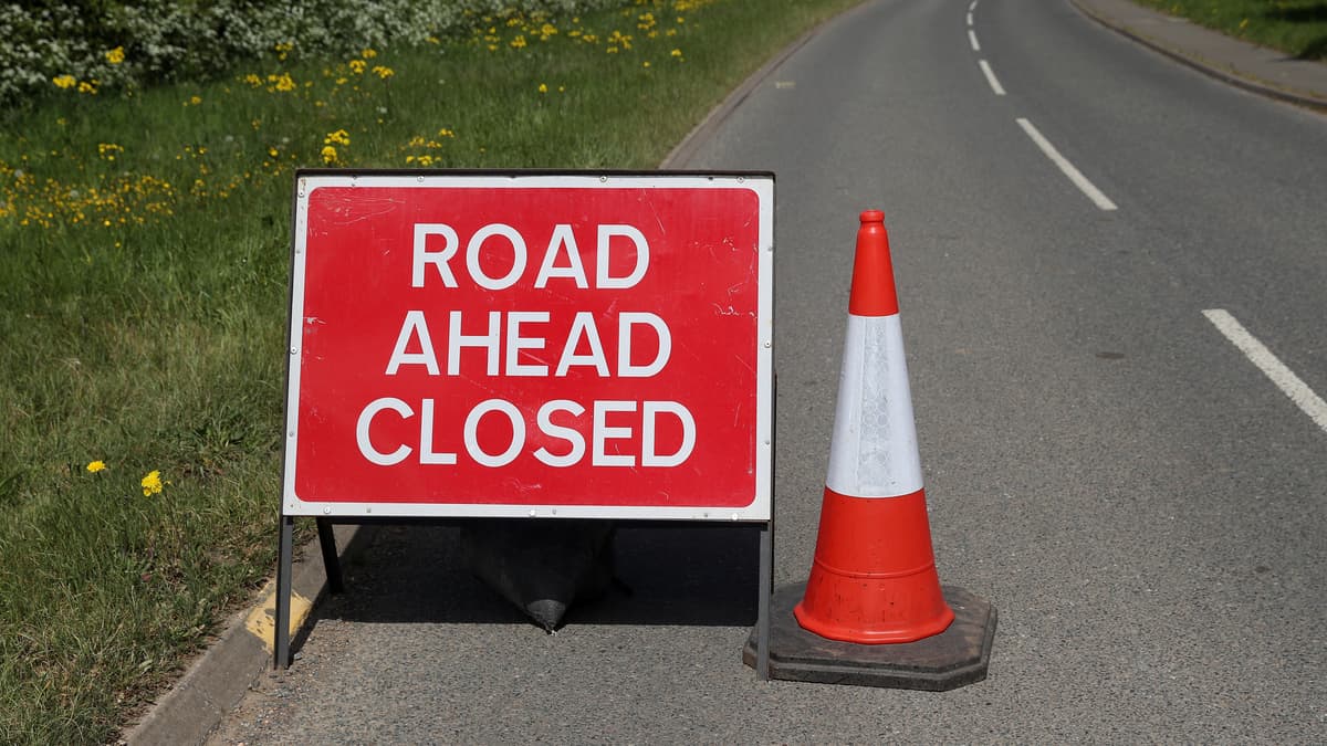 You are currently viewing Road closures: a dozen for Teignbridge drivers this week