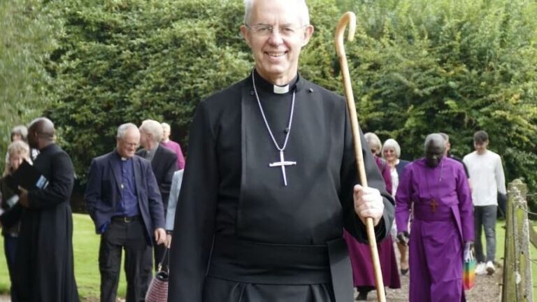 Read more about the article Archbishop of Canterbury invites Devon to ‘Come and See’ over Remembrance Weekend